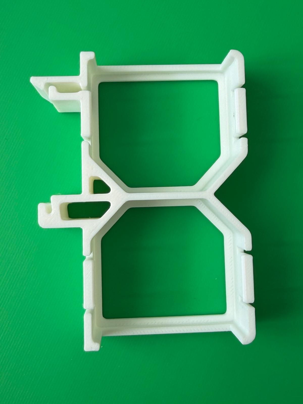 SOIXX Supporto DIN per 2 Shelly Wave, Plus, Gen3, Gen4, 90°