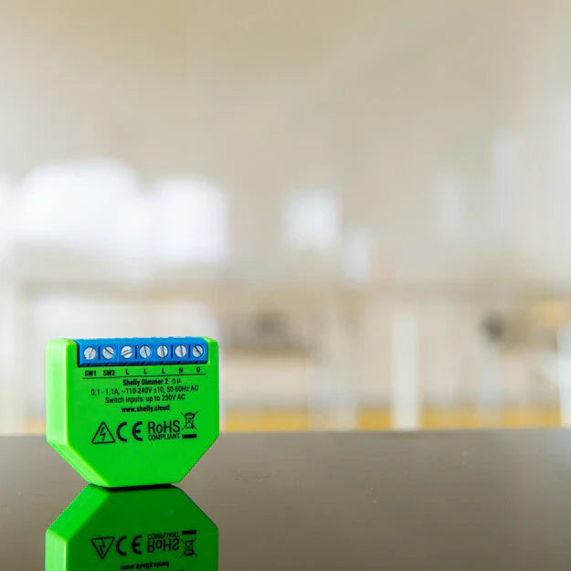 Shelly Dimmer 2 + Bypass - Controllo Intelligente della Luce Senza Filo Neutro