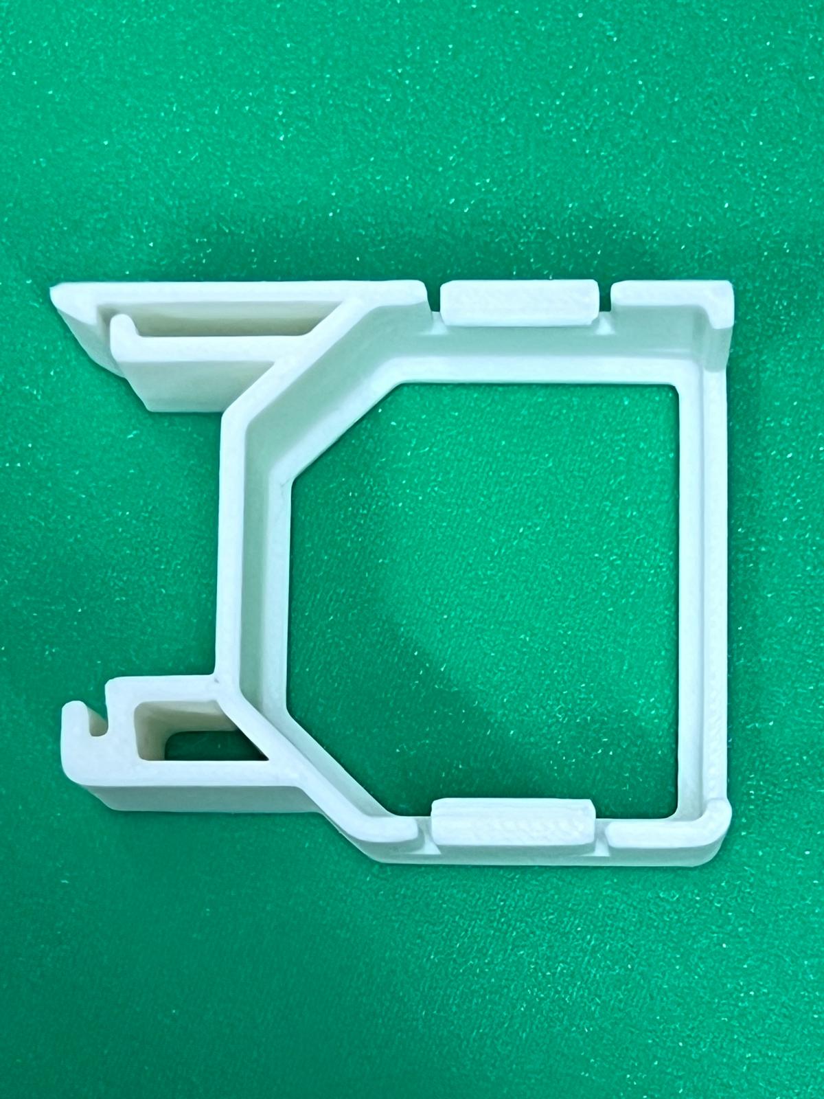 SOIXX Supporto DIN per Shelly Wave, Plus, Gen3, Gen4, dritto